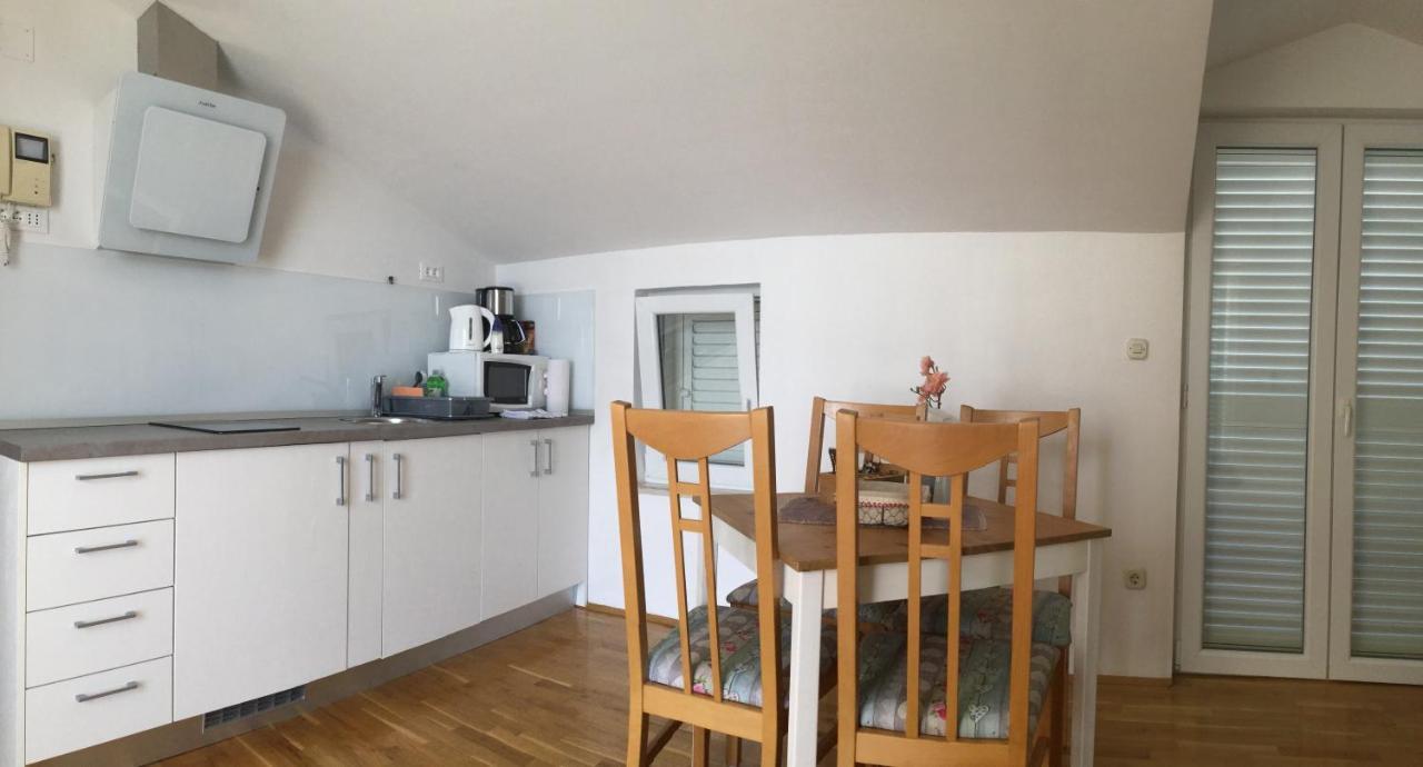 Villa Viden Apartments Tučepi Buitenkant foto