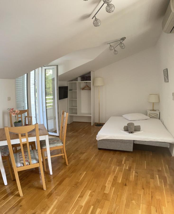 Villa Viden Apartments Tučepi Buitenkant foto